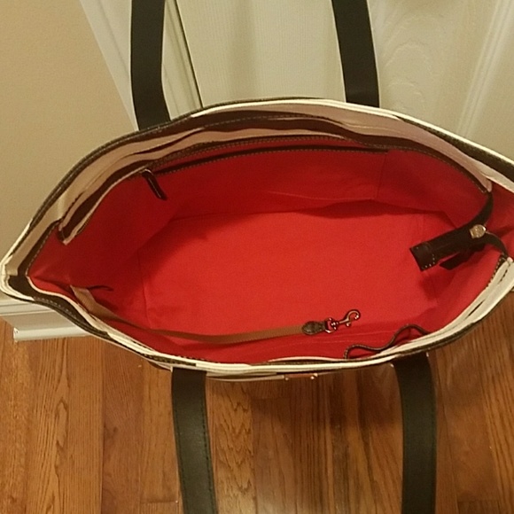 NWOT AUTHENTIC Dooney & Burke Purse - Picture 3 of 7